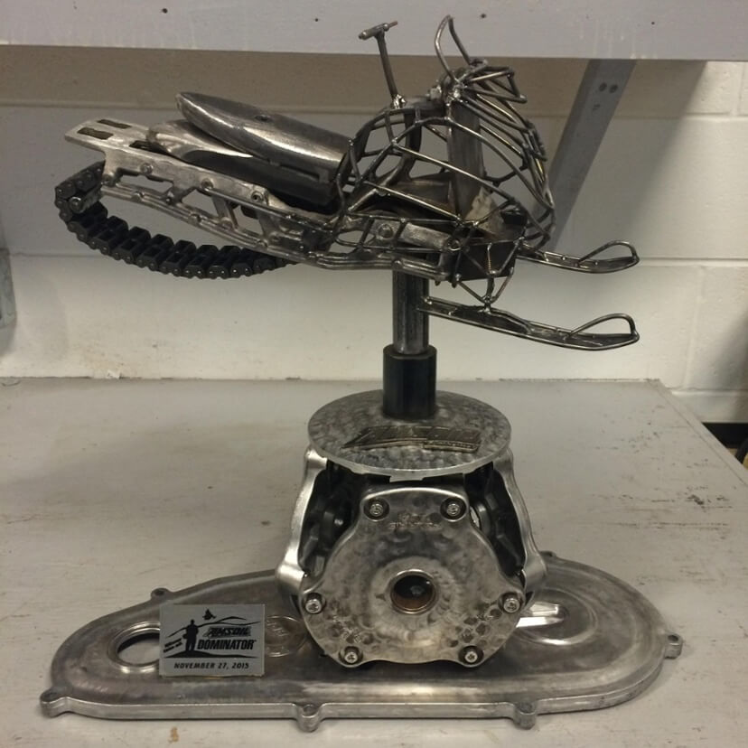 2015 DOMINATOR Trophy