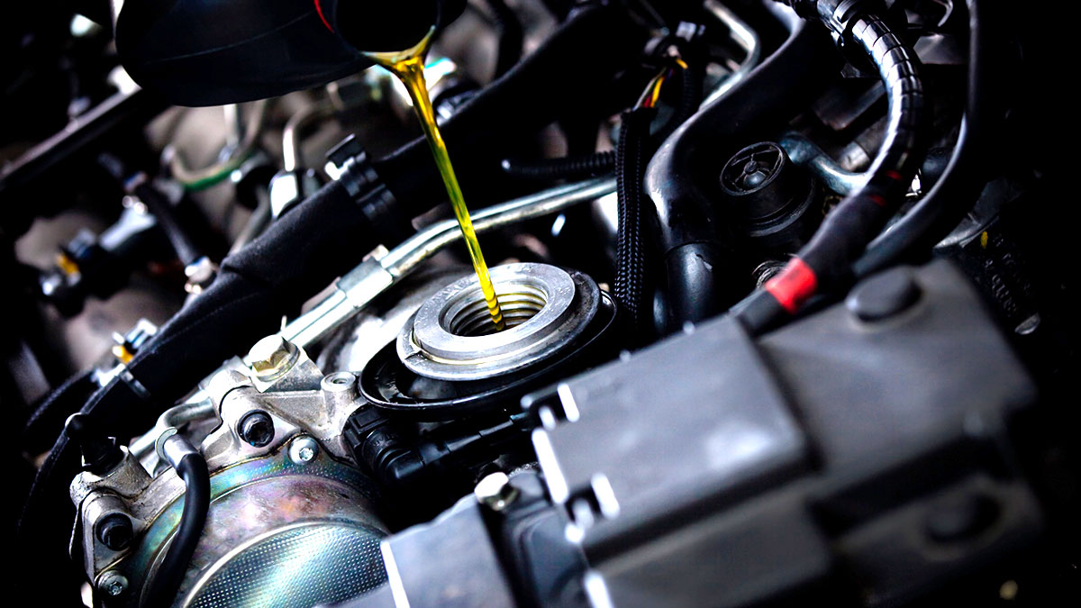 What Does Viscosity Mean (and How Does it Affect Your Engine)? – AMSOIL Blog