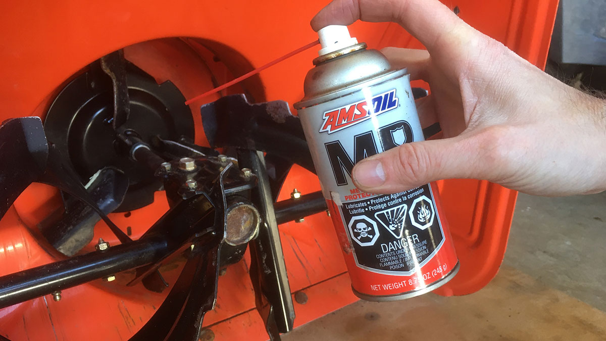 Uses for AMSOIL Metal Protector