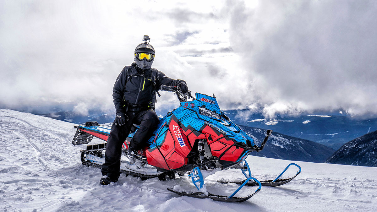How to Choose a Snowmobile: A Beginner’s Guide