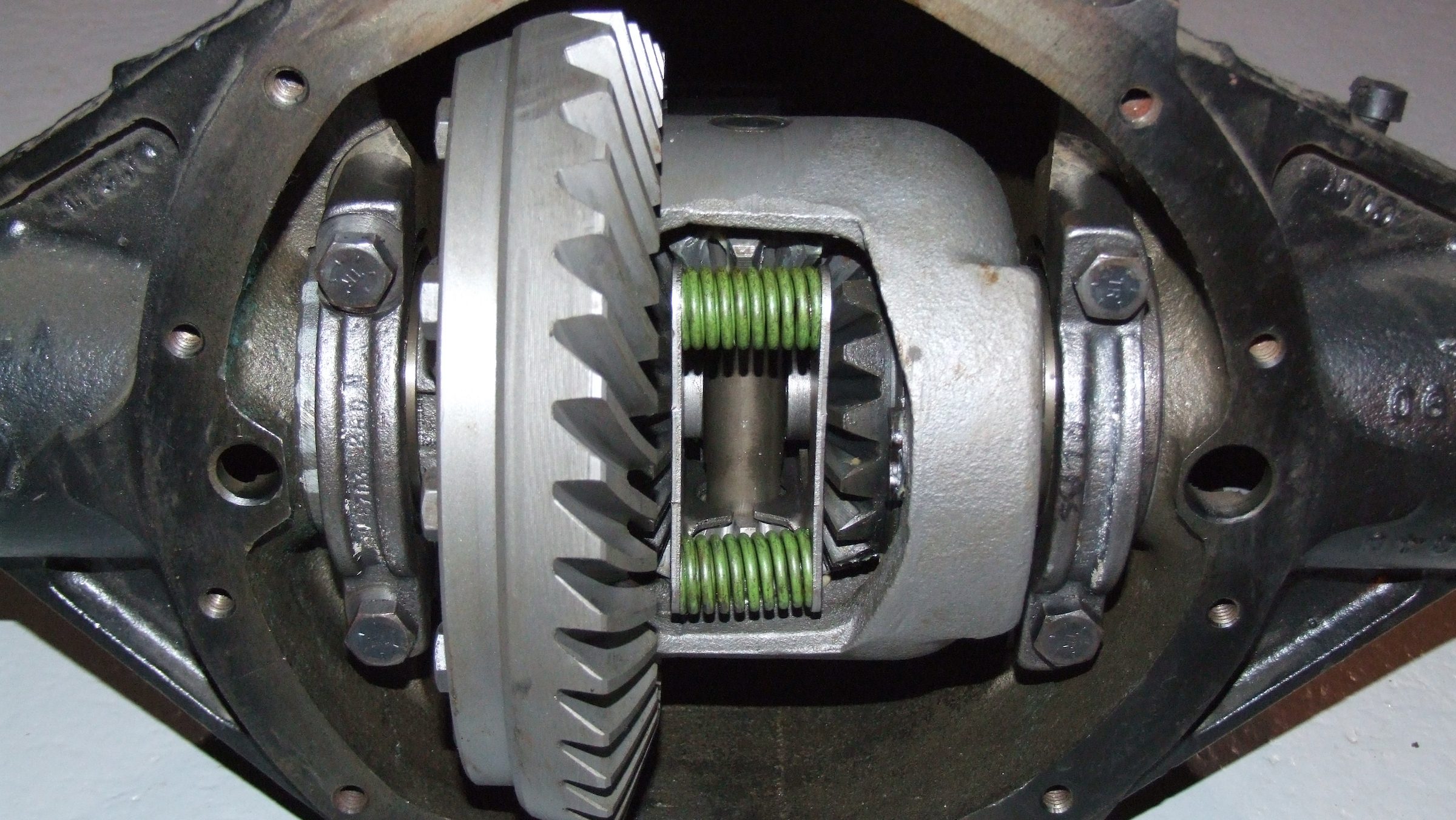 What is a Limited-Slip Differential (and What Type of Gear Lube Should I Use)?