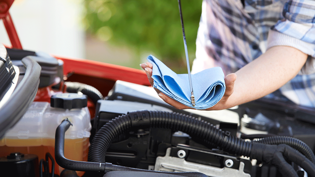 What Your Motor Oil Color Means
