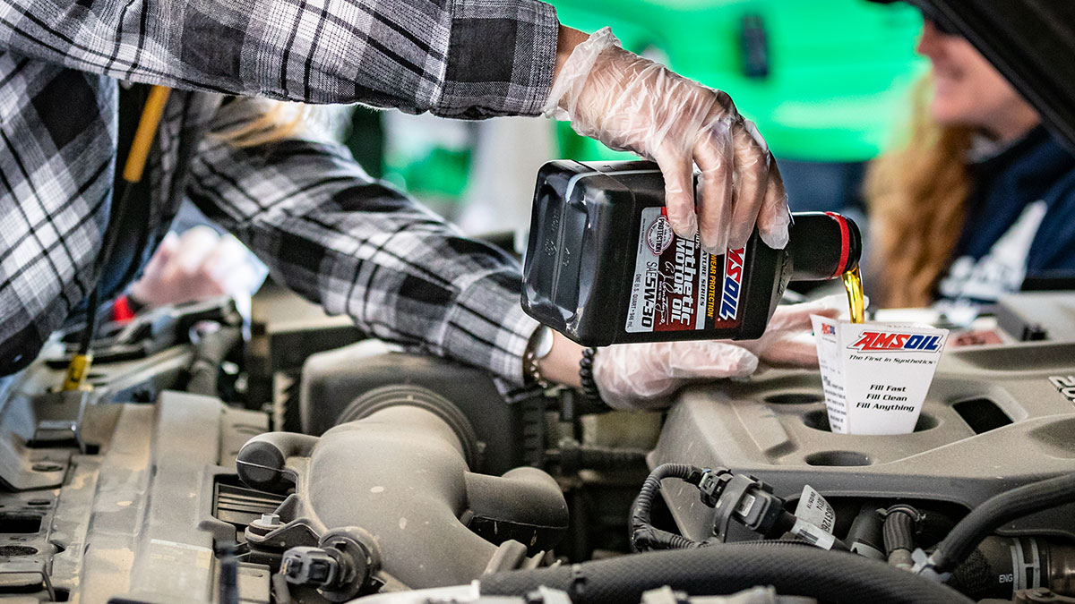 Can I Mix Synthetic And Conventional Oil Amsoil Blog