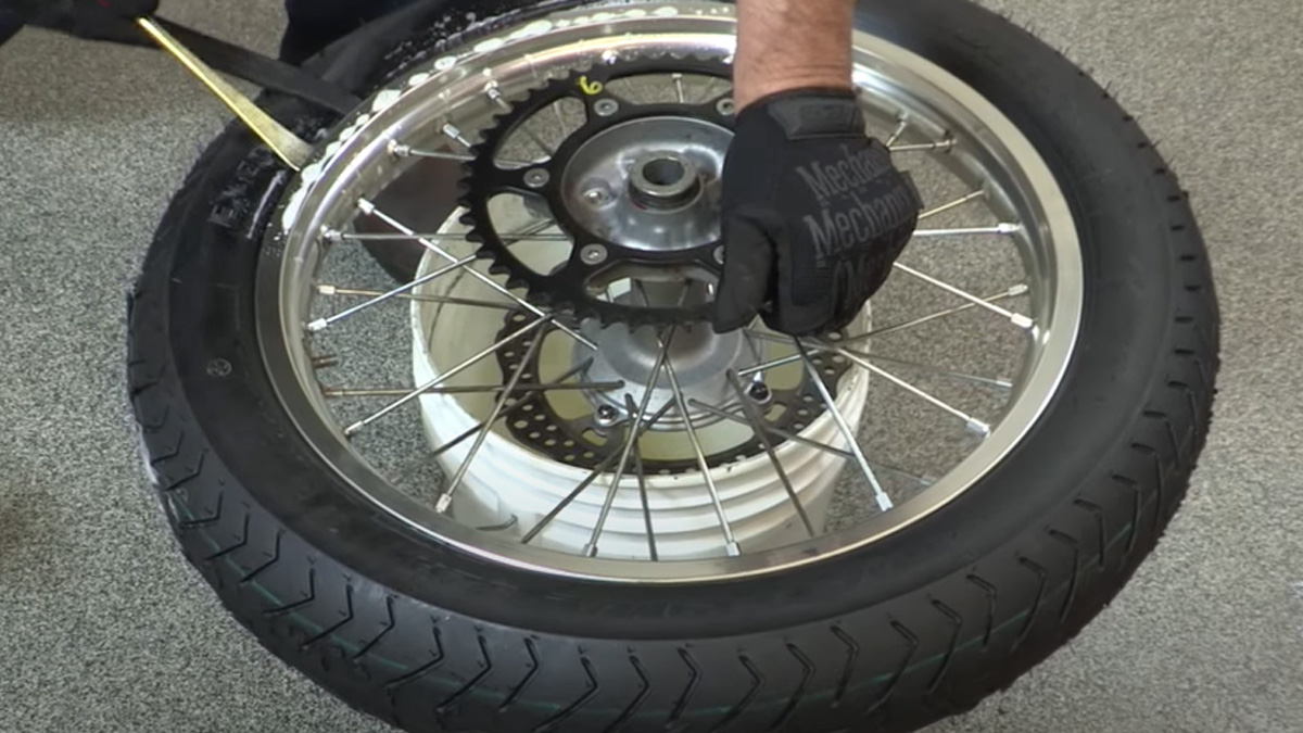 How to Change a Dirt Bike Tire - AMSOIL Blog