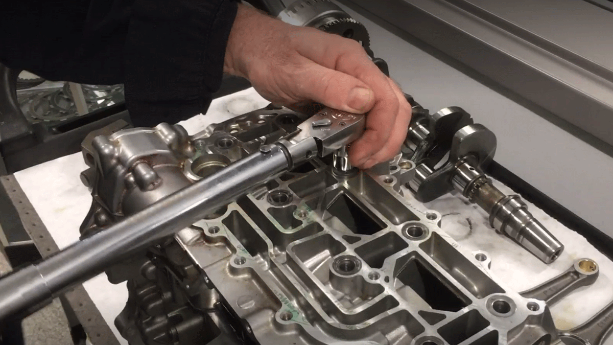 How to torque wrench