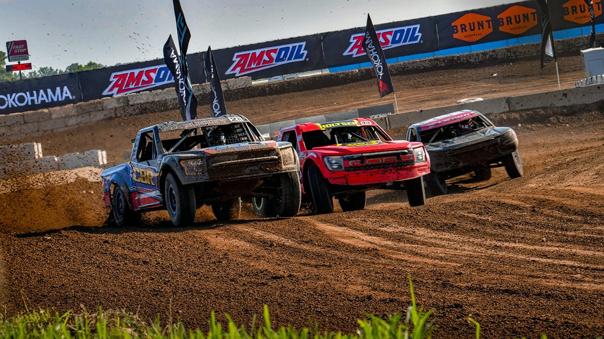 Dirt, Drama and Dominance: An Epic AMSOIL Championship Off-Road Season