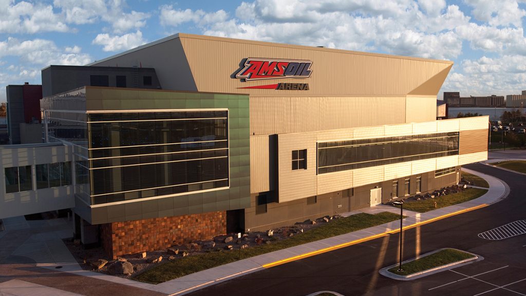 AMSOIL Arena is the home of University of Minnesota Duluth Bulldogs hockey and hosts tradeshows, concerts and other community events year round. The facility sits on the shore of the Duluth-Superior Harbor in Duluth, Minnesota.