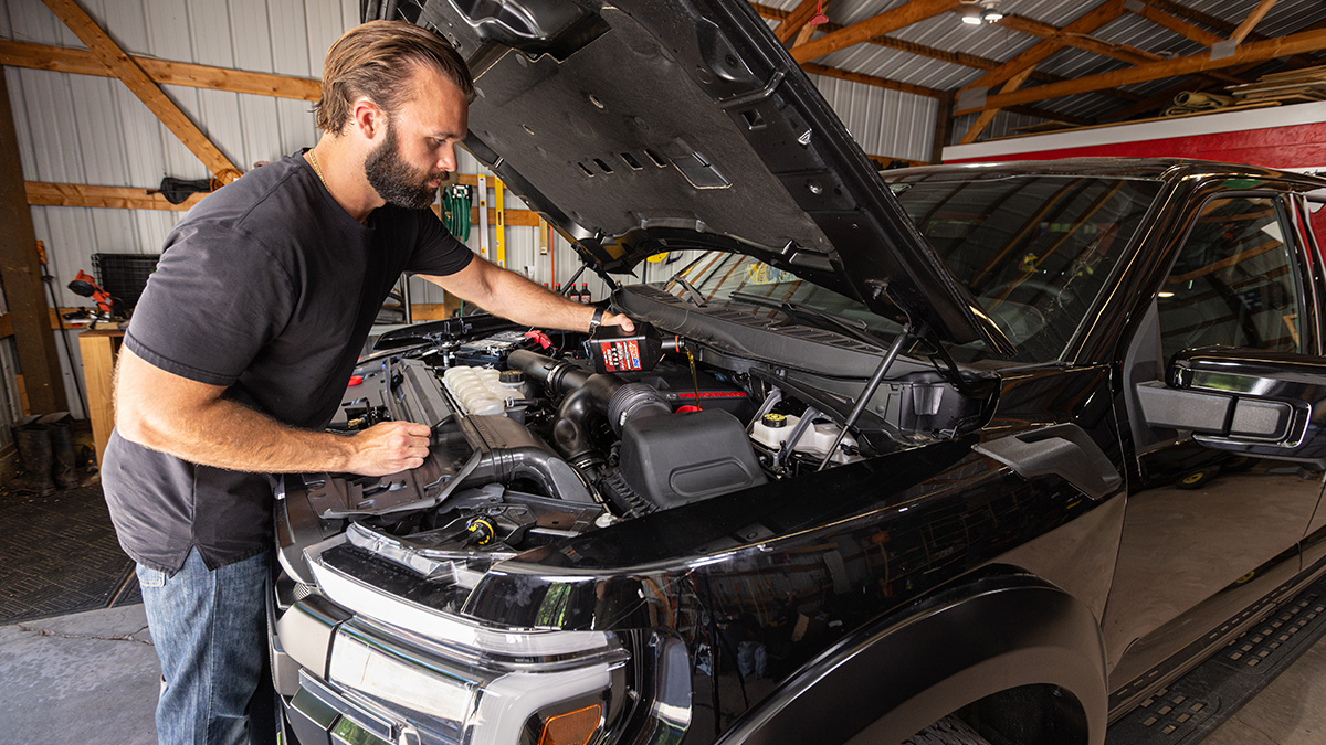 Quantifying Performance: Signature Series Motor Oil and the NOACK Volatility Test